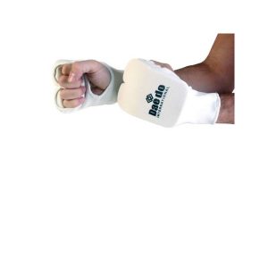 GUANTILLAS KARATE